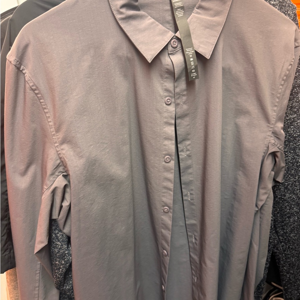 lululemon athletica Men's Charcoal Button Down Shirt